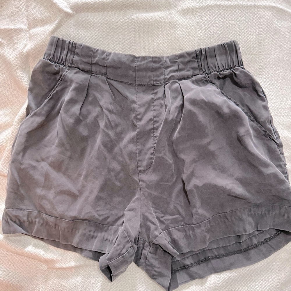 Philosophy Relaxed Short
